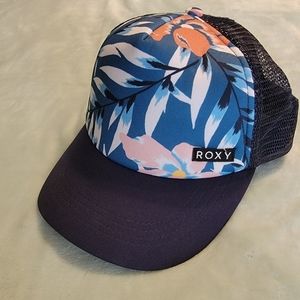 Roxy snapback hat